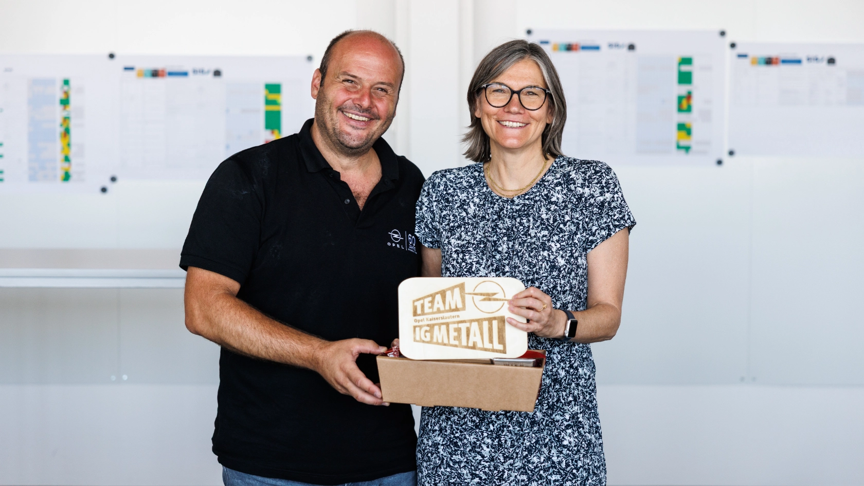 Anlässlich des 60-jährigen Werksjubiläums besucht Christiane Benner das Opel-Werk in Kaiserslautern. 