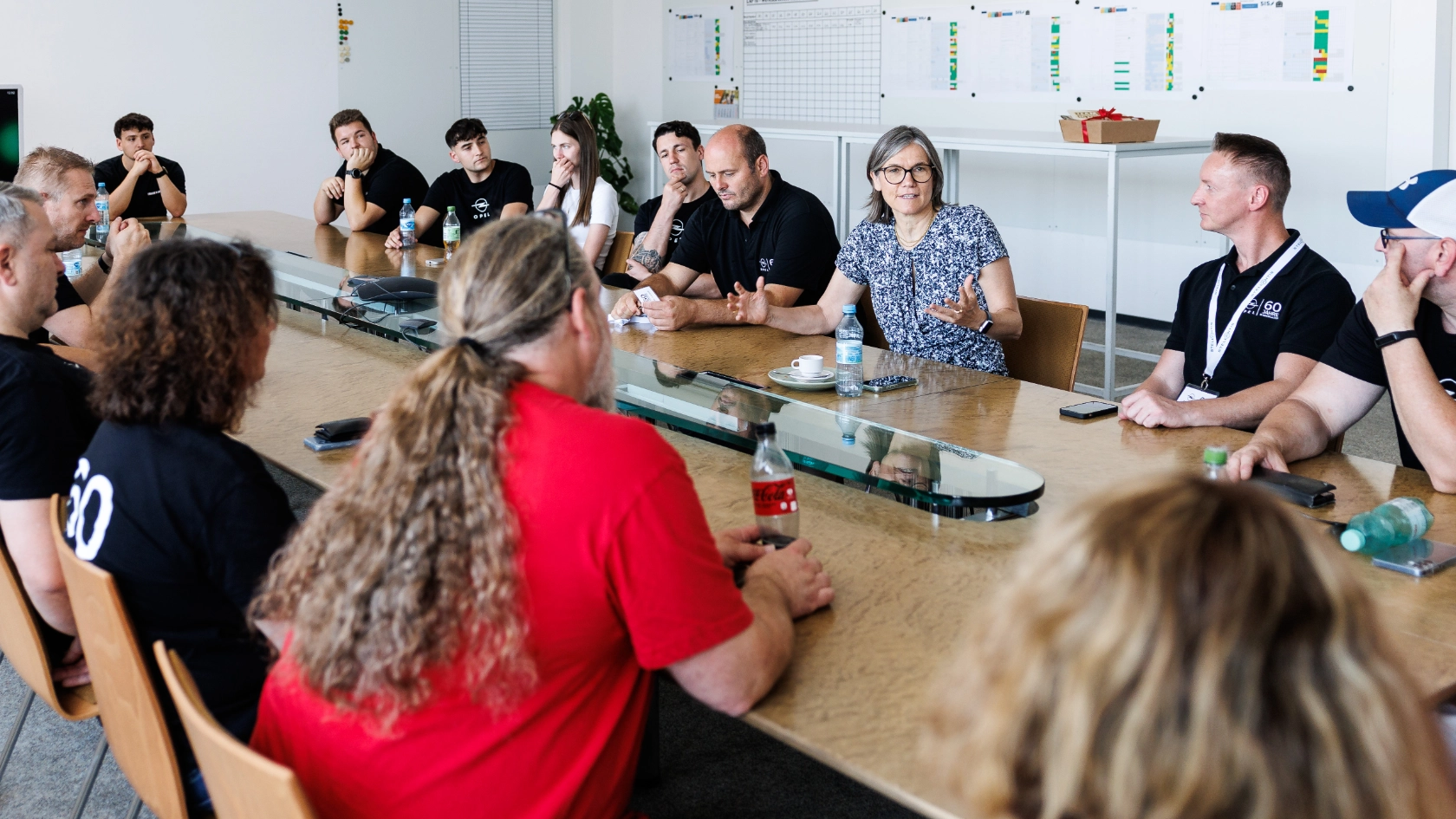 Anlässlich des 60-jährigen Werksjubiläums besucht Christiane Benner das Opel-Werk in Kaiserslautern. 