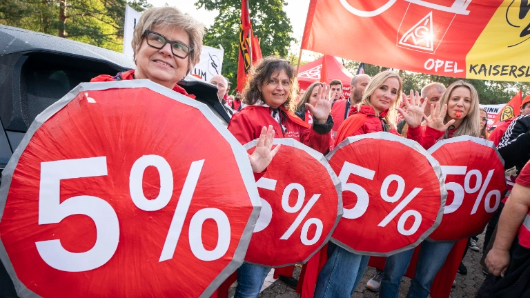 Tarifauftakt Metall-und Elektroindustrie in Frankfurt