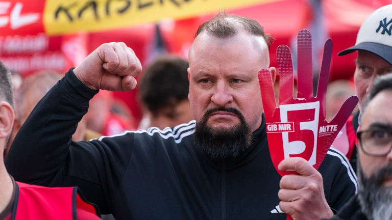 Tarifauftakt Metall-und Elektroindustrie in Frankfurt