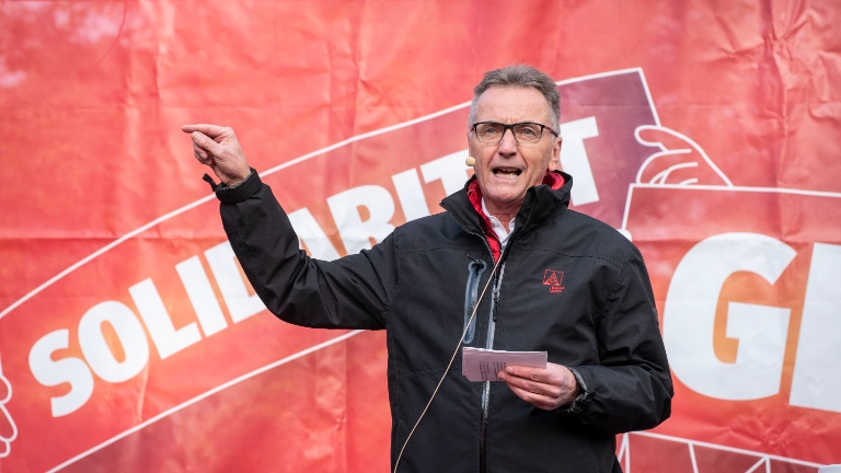 Tarifauftakt Metall-und Elektroindustrie in Frankfurt